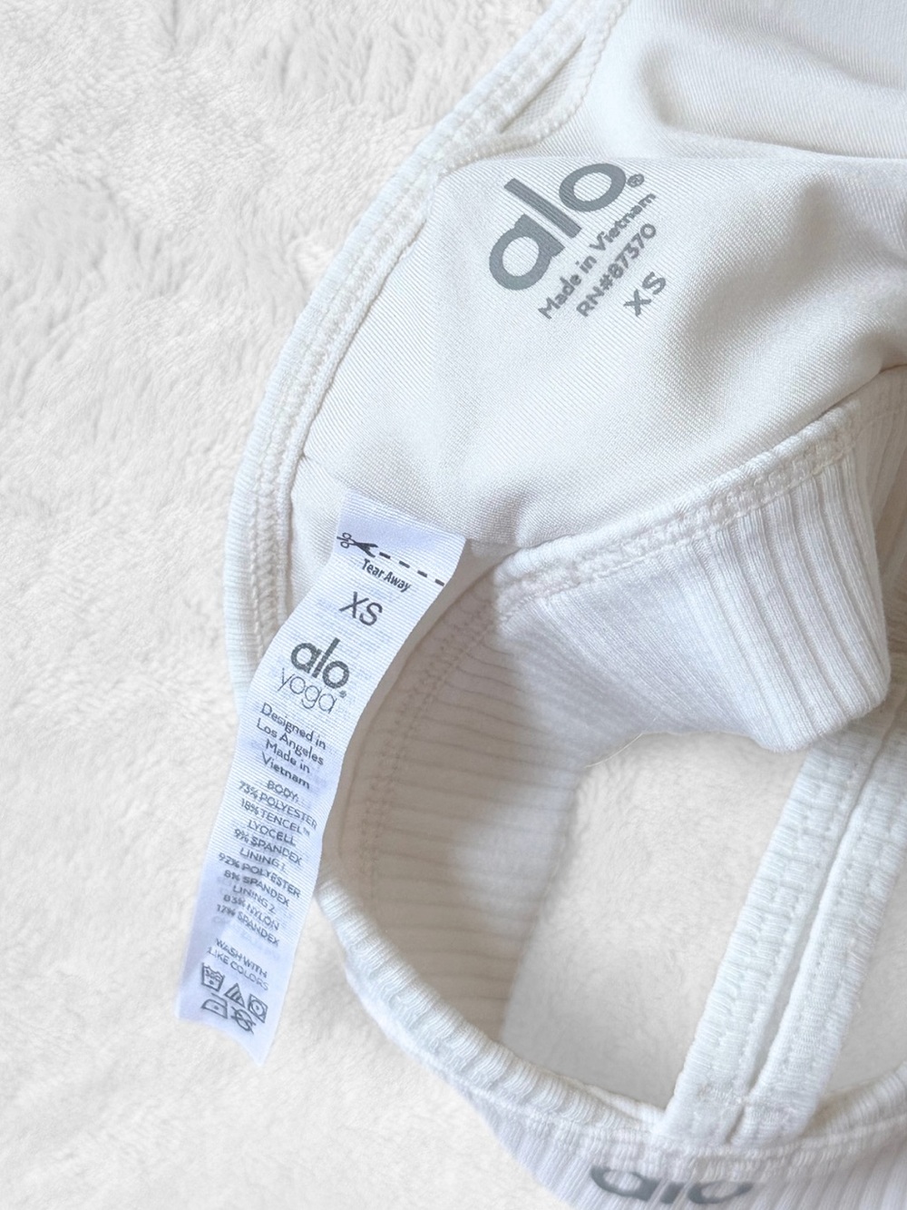 ALO Yoga Ribbed Blissful Bra – Ivory – XS - Picture 4 of 5